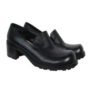 Vintage 90s BP Black Leather Chunky Heel Loafer Shoes 5.5